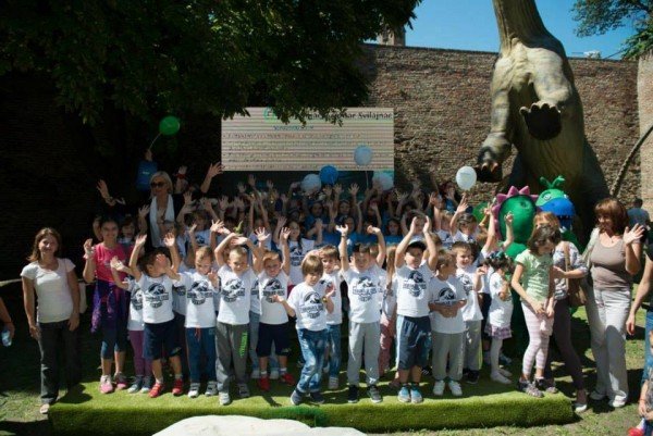 Deca iz PU Svilajnac na otvaranju Dino parka 2 e1415965091999