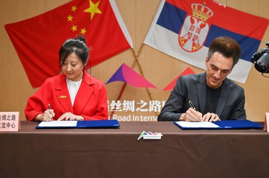 Potpisivanje memoranduma3 Foto by ZHOU Jingyi 2